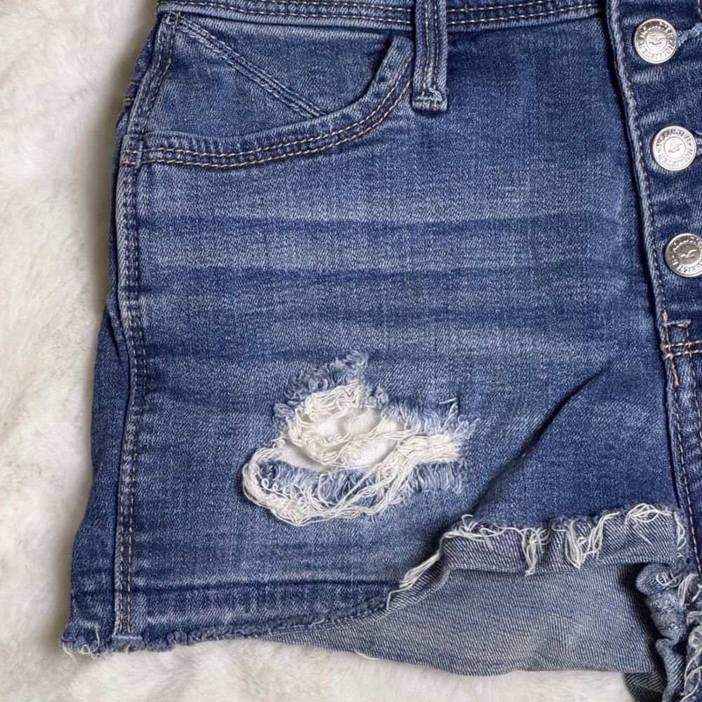 Hollister High Rise Short-Short Distressed Denim y2k Size 0 W24